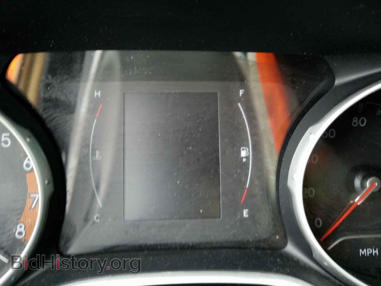 2017 JEEP COMPASS - VIN: 3C4NJDBB1HT666100 - Photo 8