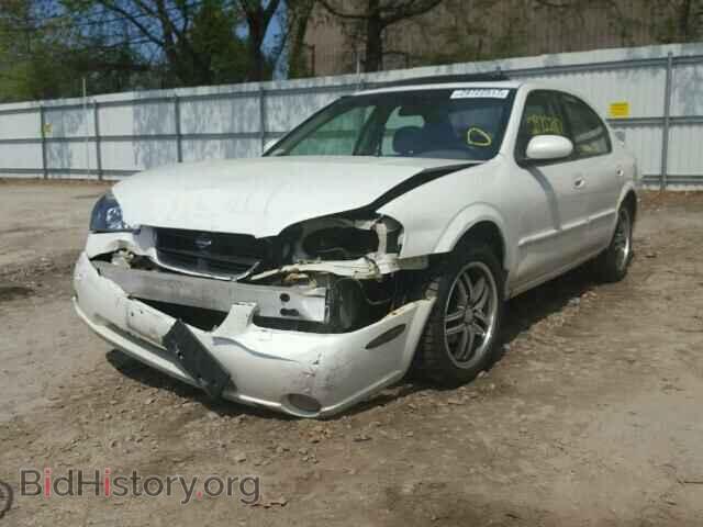 2000 NISSAN MAXIMA - VIN: JN1CA31A7YT000318 - Фото 2