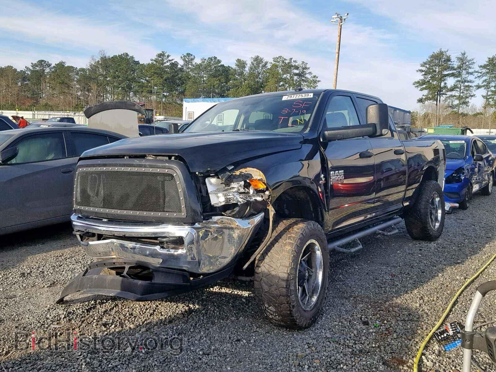 2015 RAM 2500 ST - VIN: 3C6UR5CL3FG593634 - Фото 2