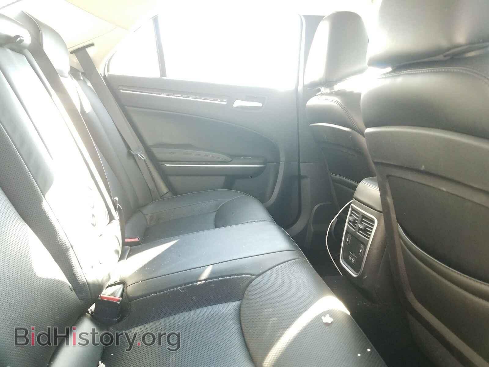 2019 CHRYSLER 300 - VIN: 2C3CCAEG2KH689512 - Фото 6
