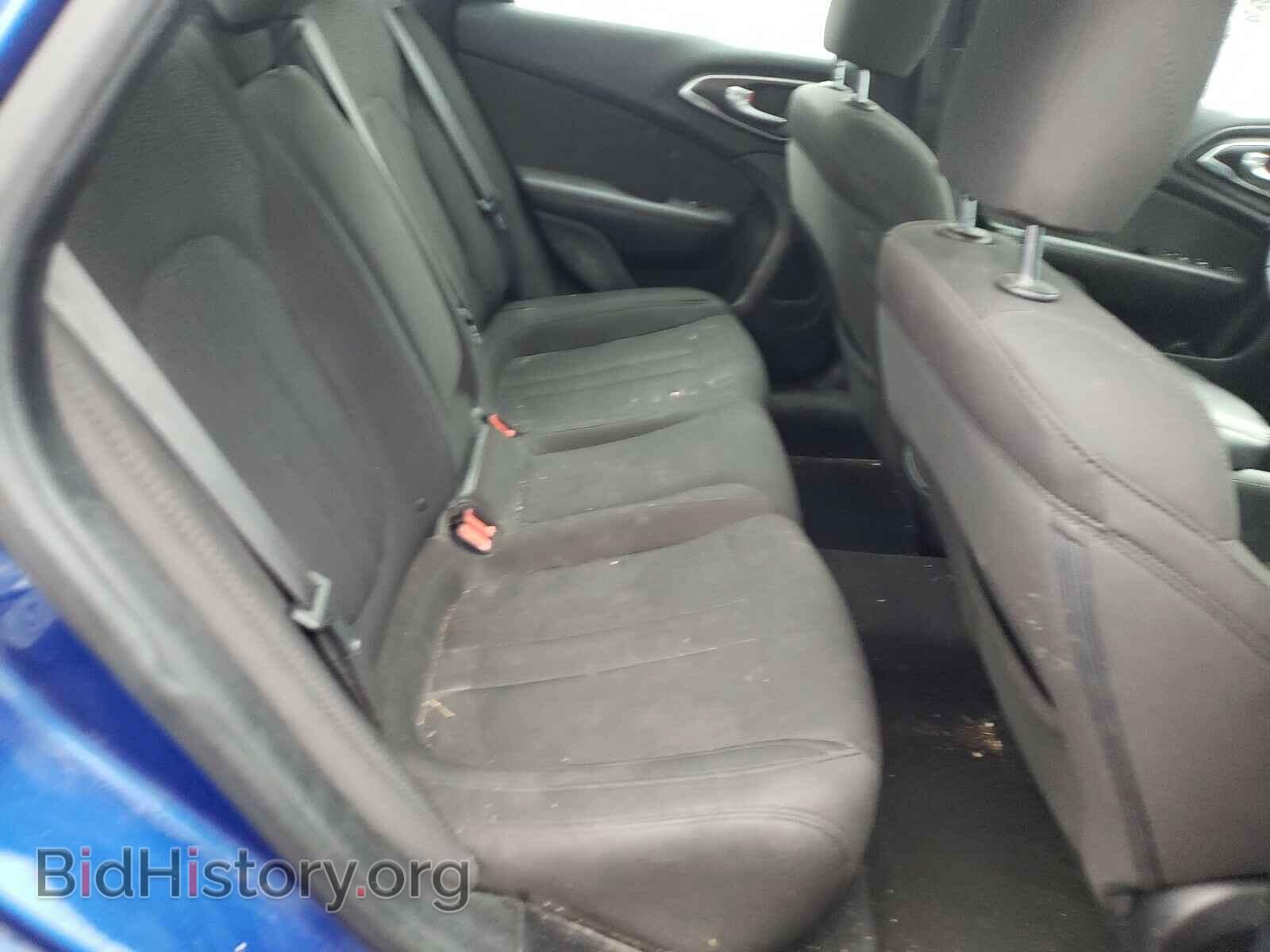 2016 CHRYSLER 200 - VIN: 1C3CCCAB0GN131937 - Фото 6
