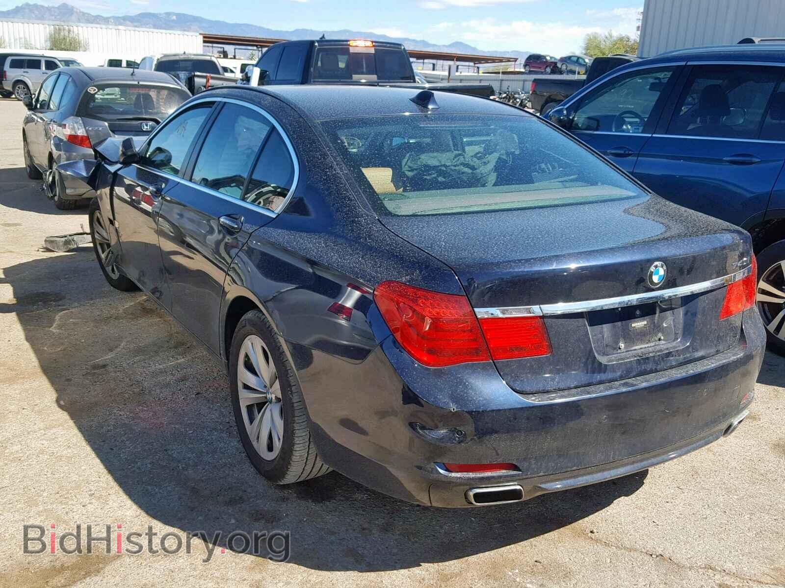 2012 BMW 7 SERIES - VIN: WBAKA4C59CDX20279 - Фото 3