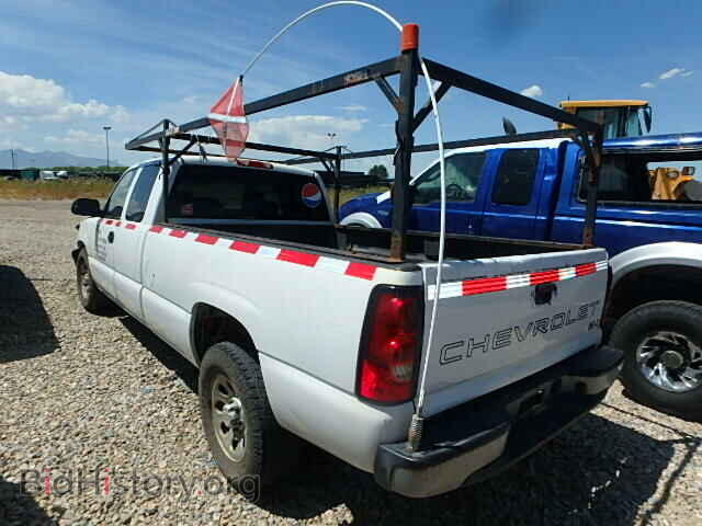2006 CHEVROLET SILVERADO - VIN: 1GCEC19V96E201585 - Фото 3