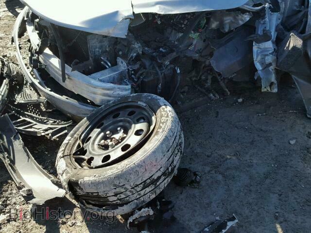 2016 CHRYSLER 200 - VIN: 1C3CCCFB8GN135095 - Photo 9