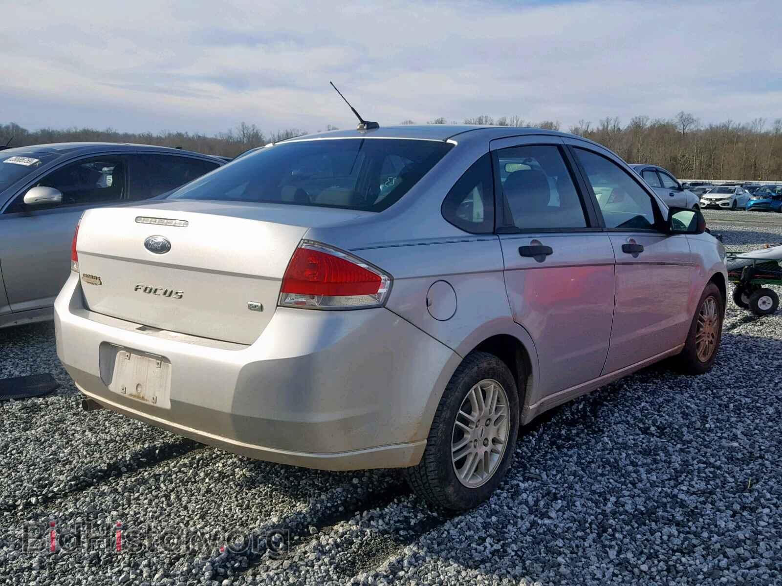 2010 FORD FOCUS SE - VIN: 1FAHP3FN7AW206780 - Фото 4