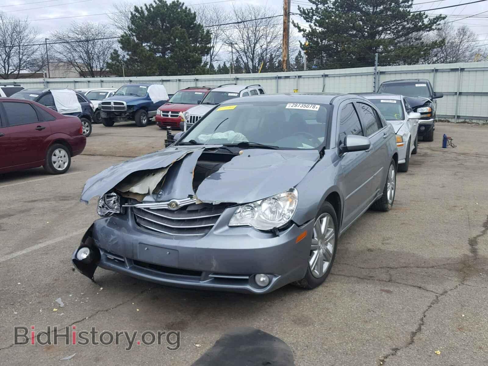 2010 CHRYSLER SEBRING - VIN: 1C3CC5FV7AN156727 - Фото 2