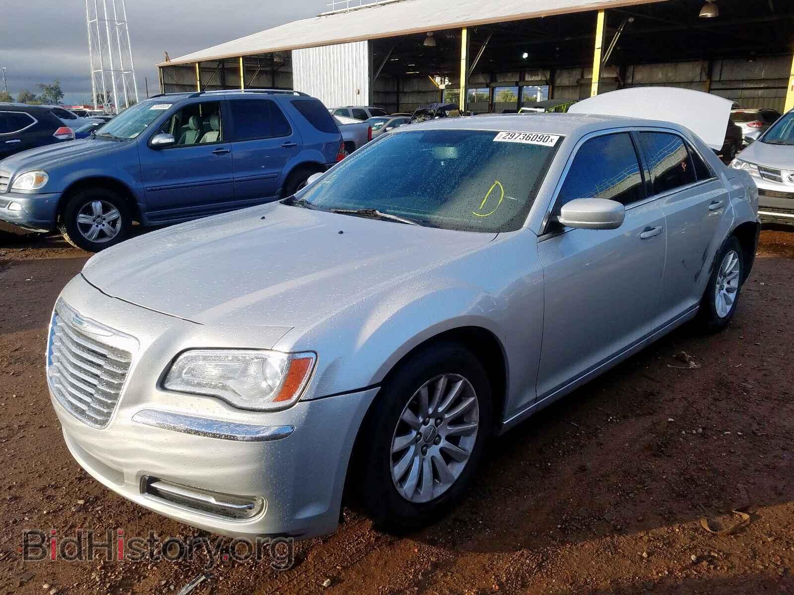 2012 CHRYSLER 300 - VIN: 2C3CCAAG7CH283880 - Photo 2
