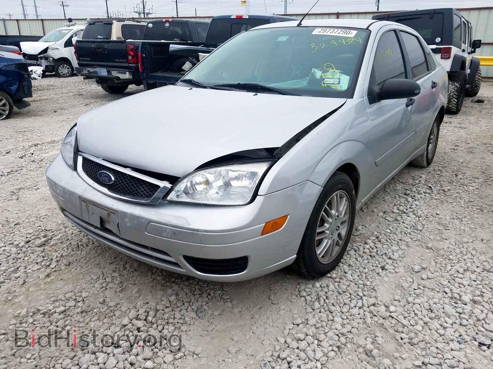 2007 FORD FOCUS - VIN: 1FAFP34N87W329989 - Фото 2