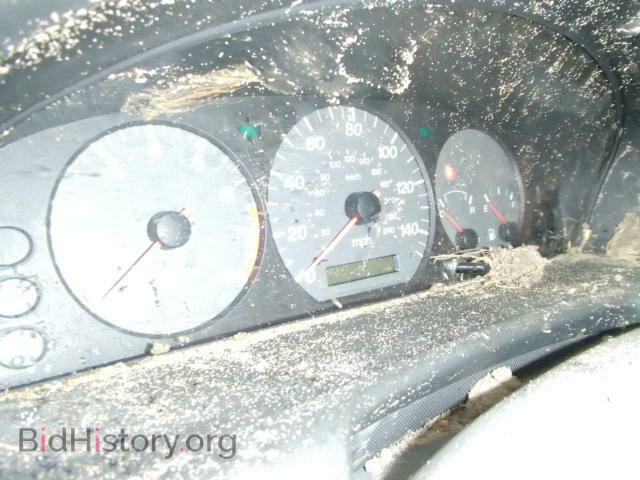 2000 MAZDA 626 - VIN: 1YVGF22C2Y5150880 - Фото 8