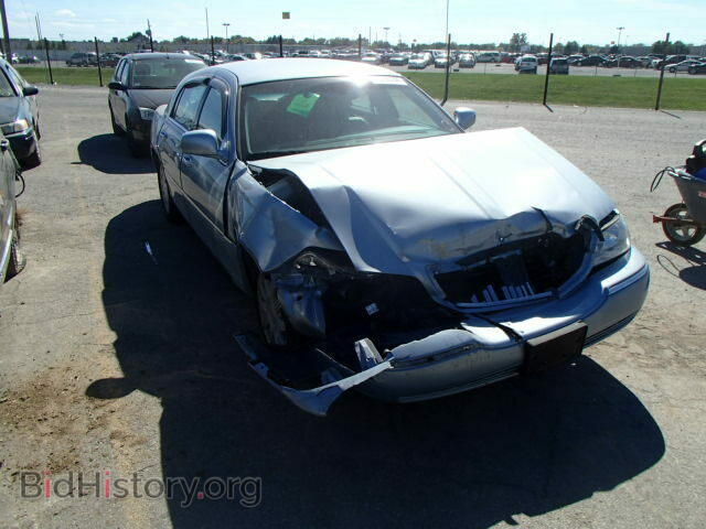 Photo 2LNHM82V49X605938 - LINCOLN TOWNCAR 2009