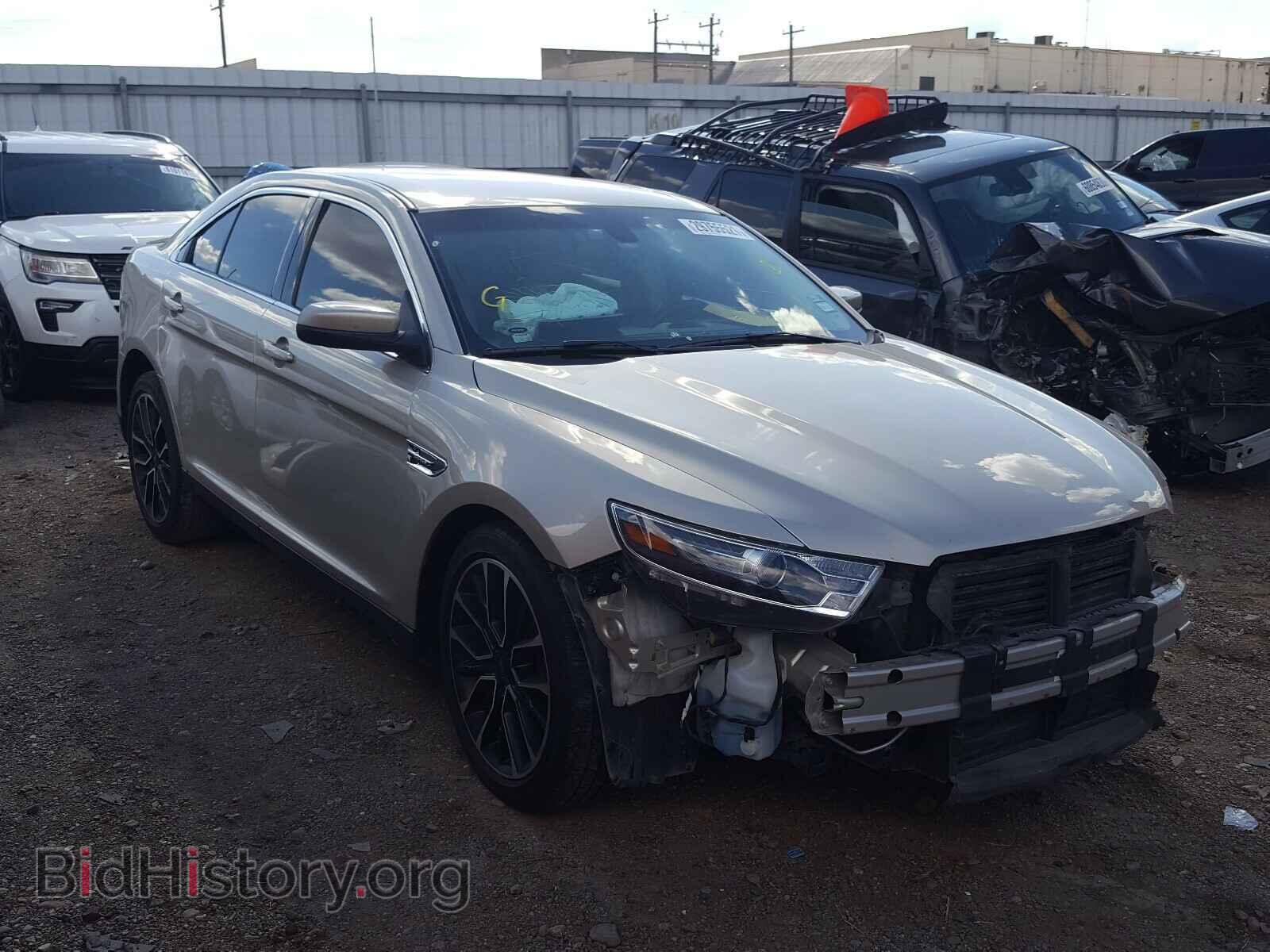 Photo 1FAHP2E82JG142275 - FORD TAURUS 2018