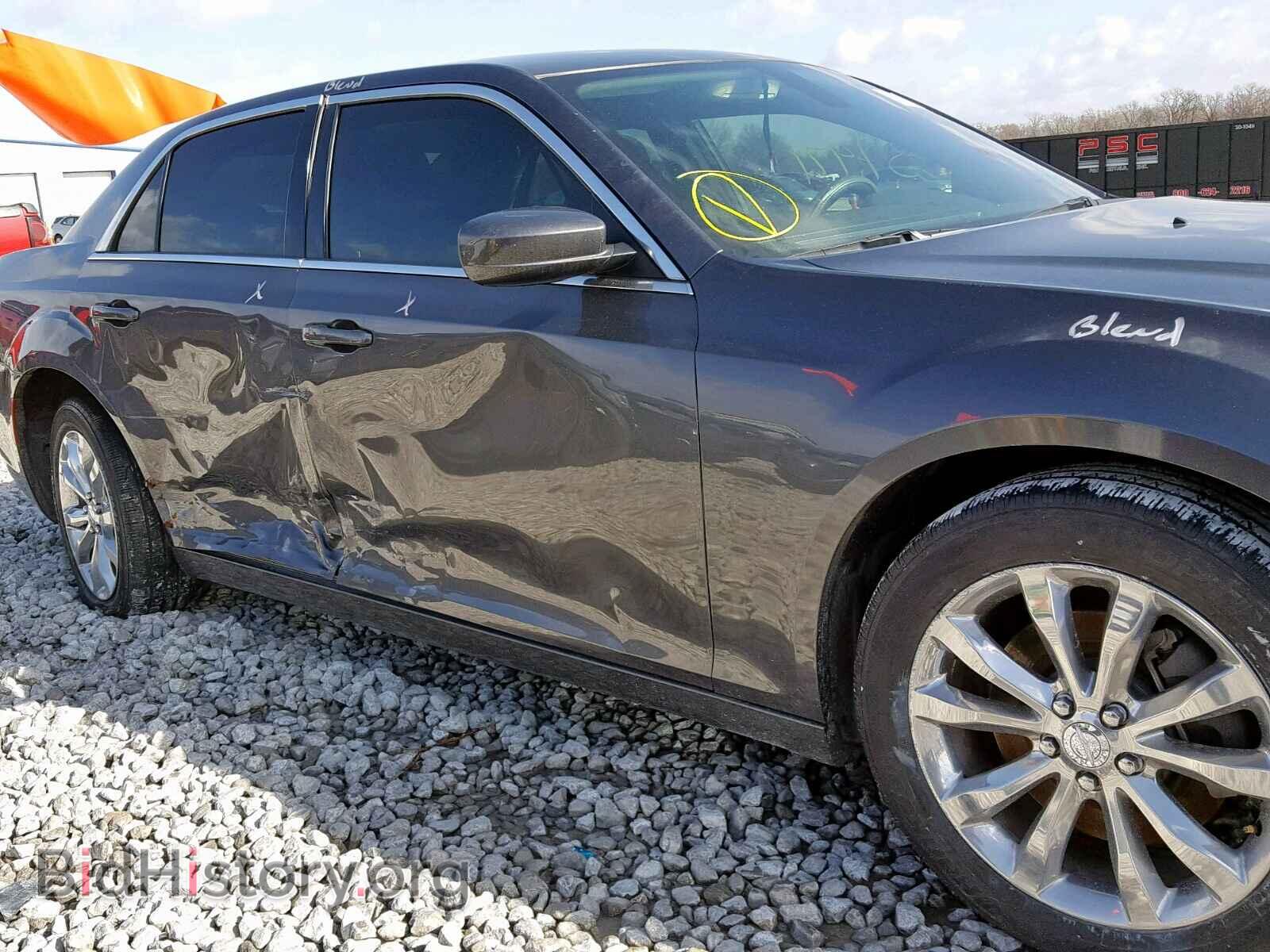 2015 CHRYSLER 300 - VIN: 2C3CCARG1FH831042 - Фото 9