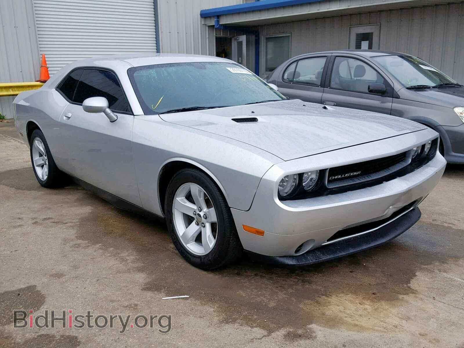 Photo  - DODGE CHALLENGER 2012