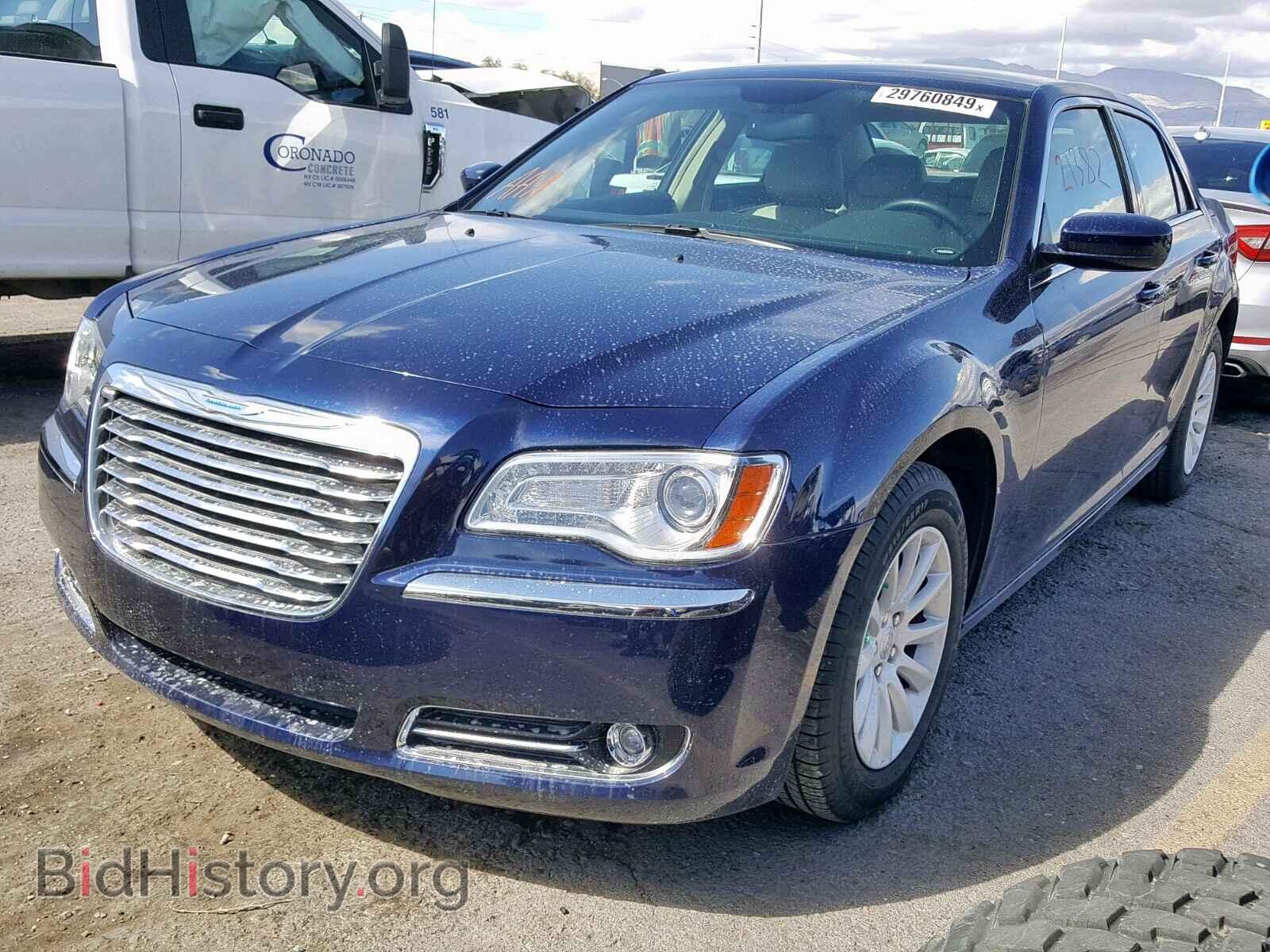 2014 CHRYSLER 300 - VIN: 2C3CCAAG2EH212878 - Фото 2