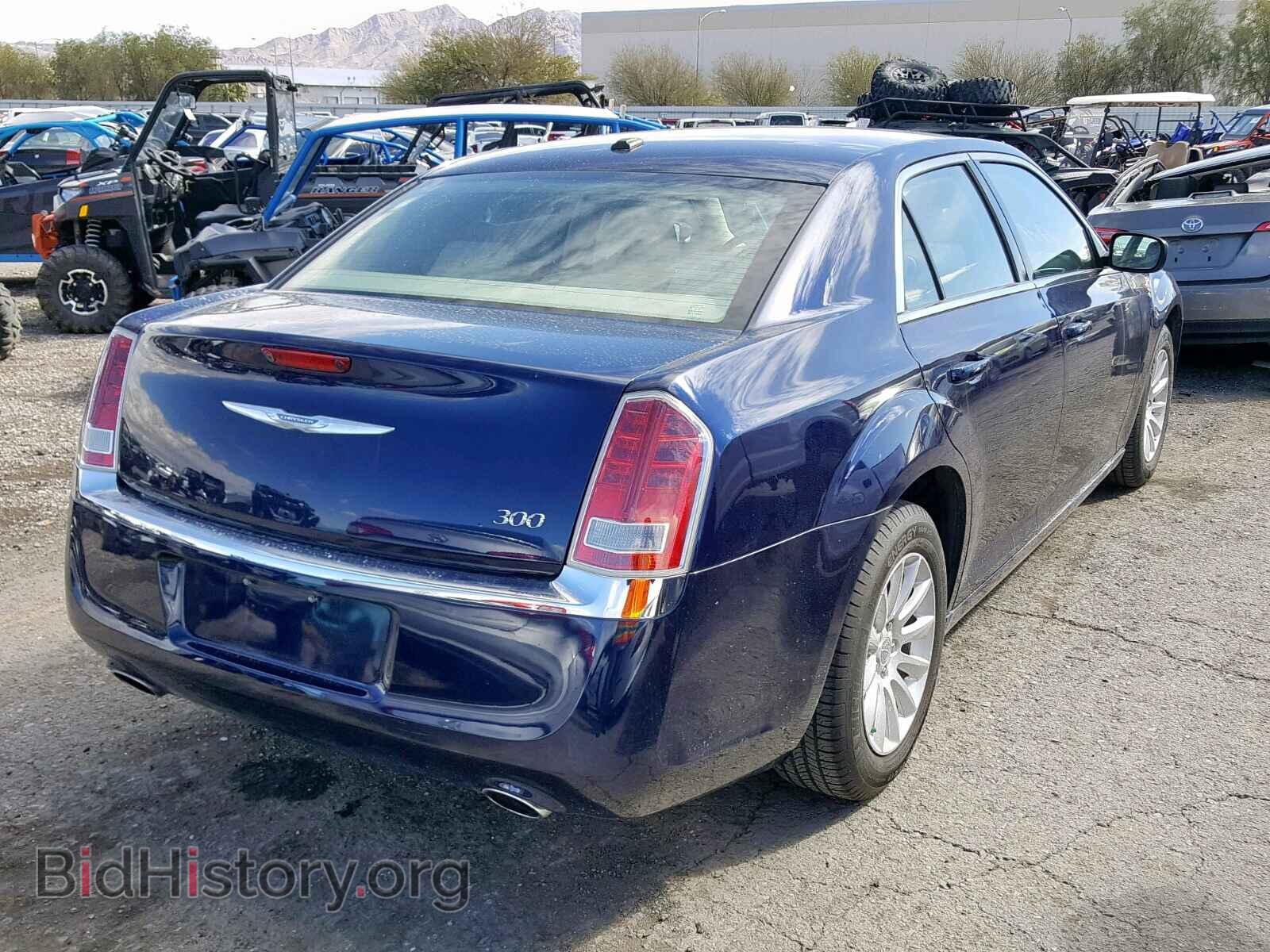 2014 CHRYSLER 300 - VIN: 2C3CCAAG2EH212878 - Фото 4