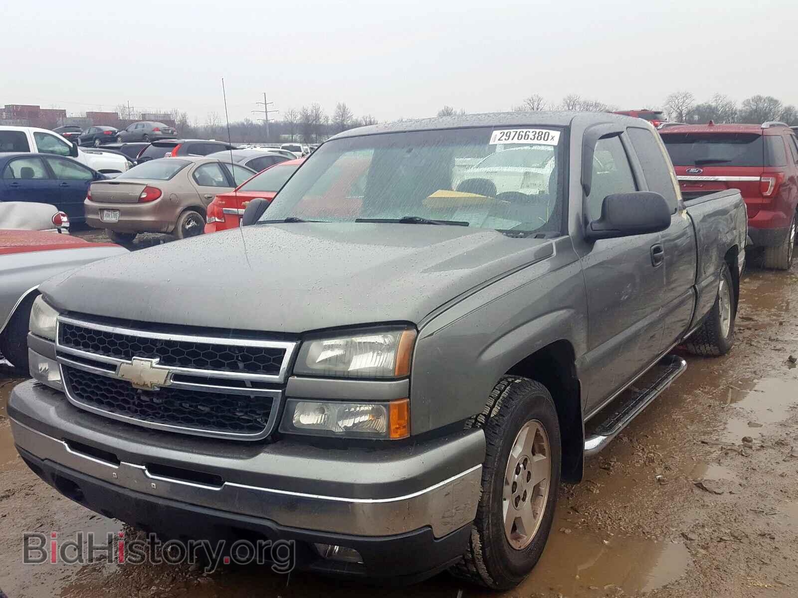 2006 CHEVROLET SILVERADO - VIN: 1GCEC19T66Z104447 - Фото 2