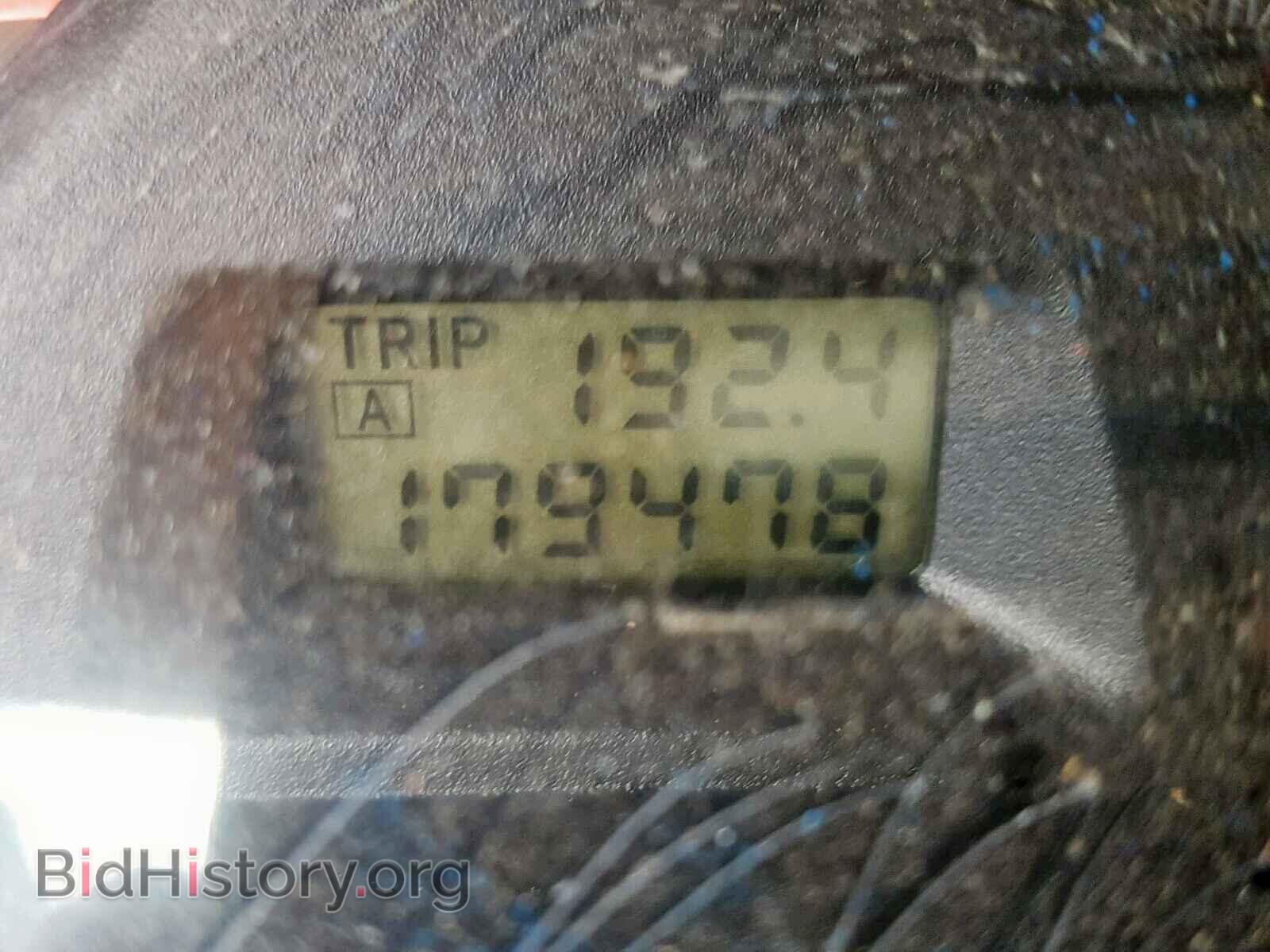 2002 MITSUBISHI LANCER - VIN: JA3AJ26E12U033888 - Photo 8