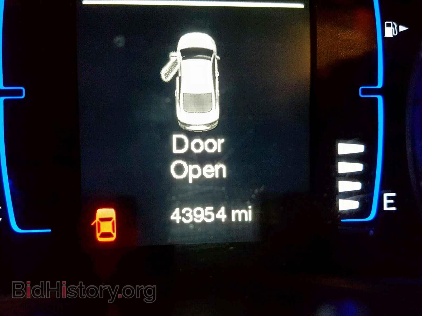 2015 CHRYSLER 200 - VIN: 1C3CCCAB9FN534202 - Photo 8