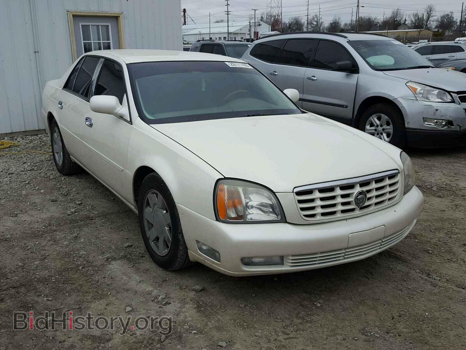 Photo 1G6KF5795YU166708 - CADILLAC DEVILLE 2000