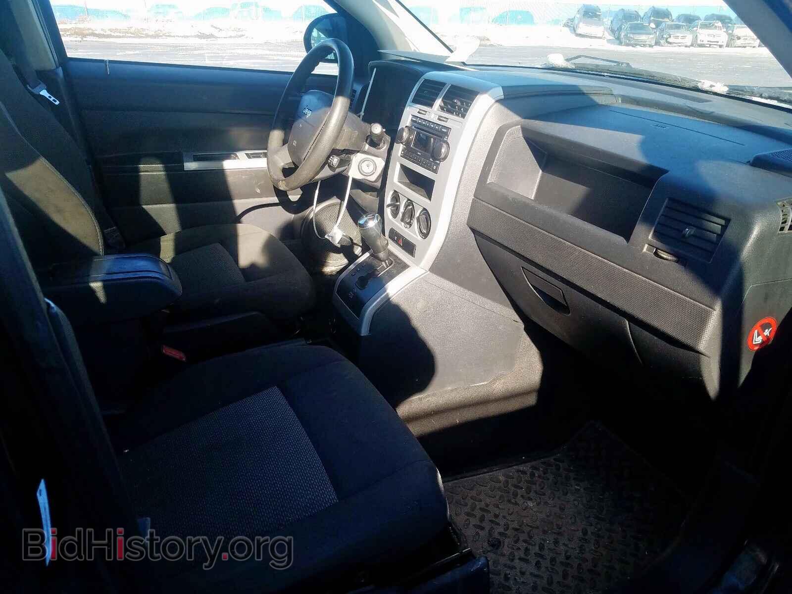 2008 JEEP COMPASS - VIN: 1J8FF47WX8D680402 - Фото 5