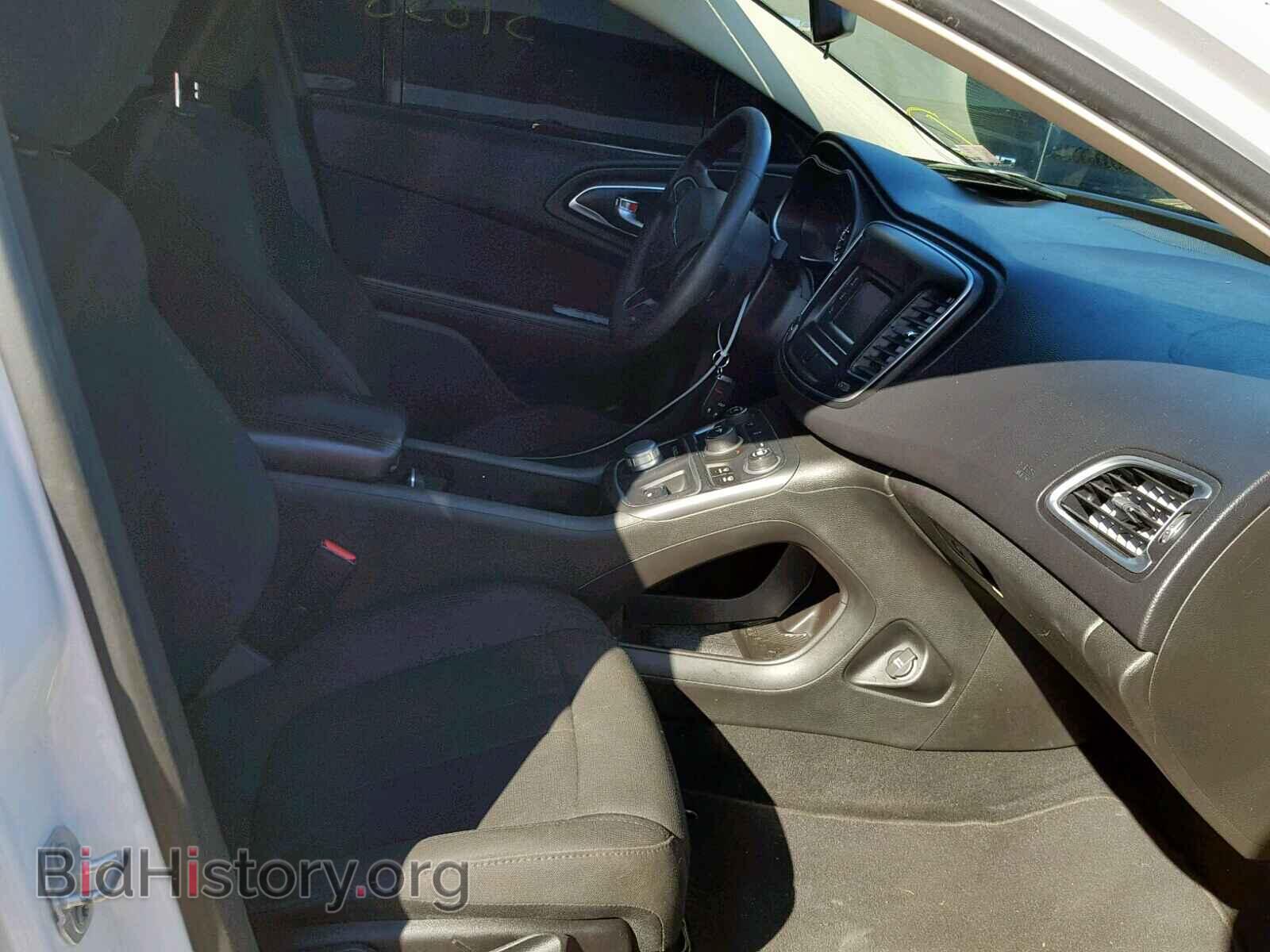 2016 CHRYSLER 200 - VIN: 1C3CCCAB6GN107836 - Фото 5