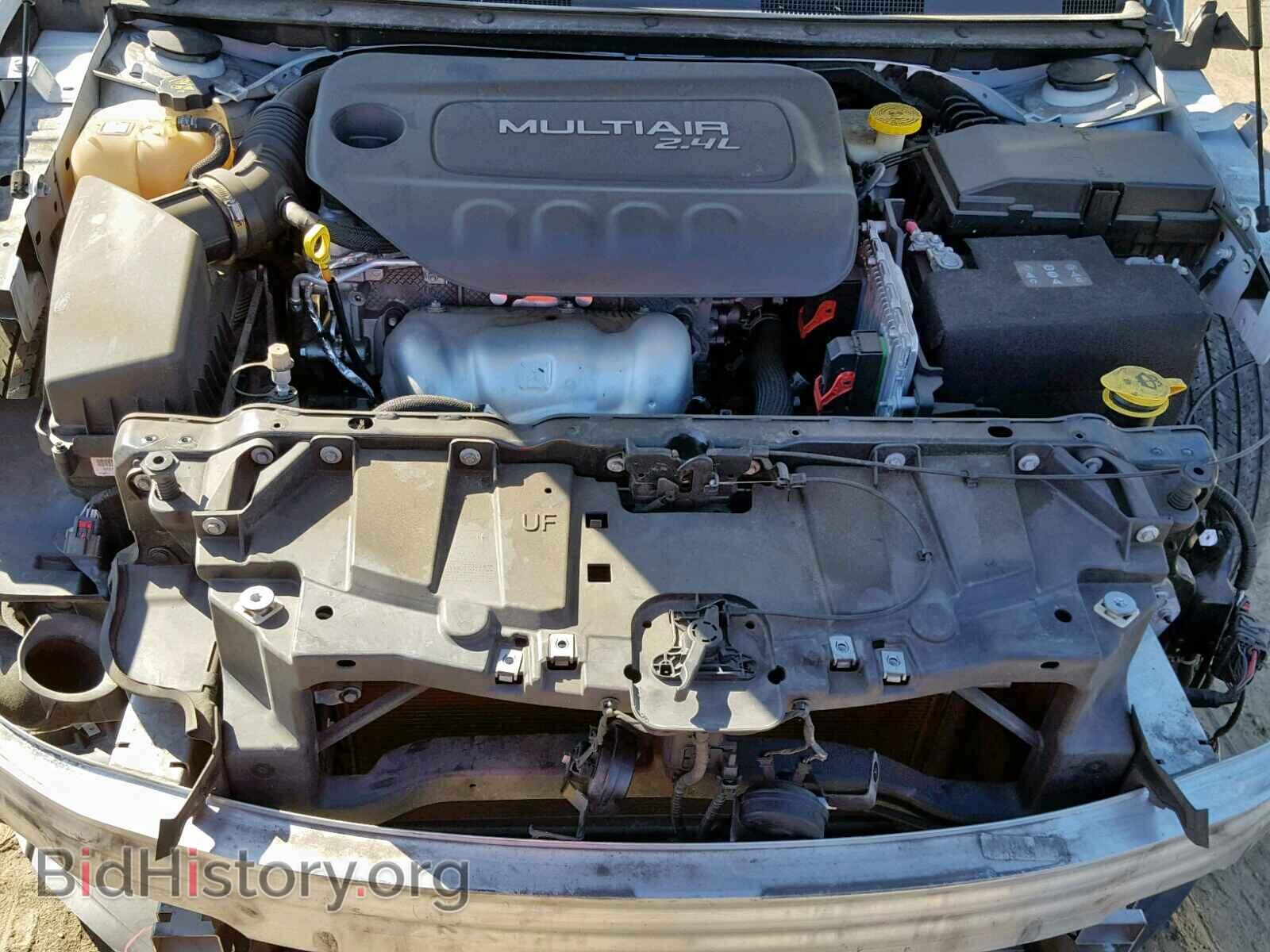 2016 CHRYSLER 200 - VIN: 1C3CCCAB6GN107836 - Фото 7