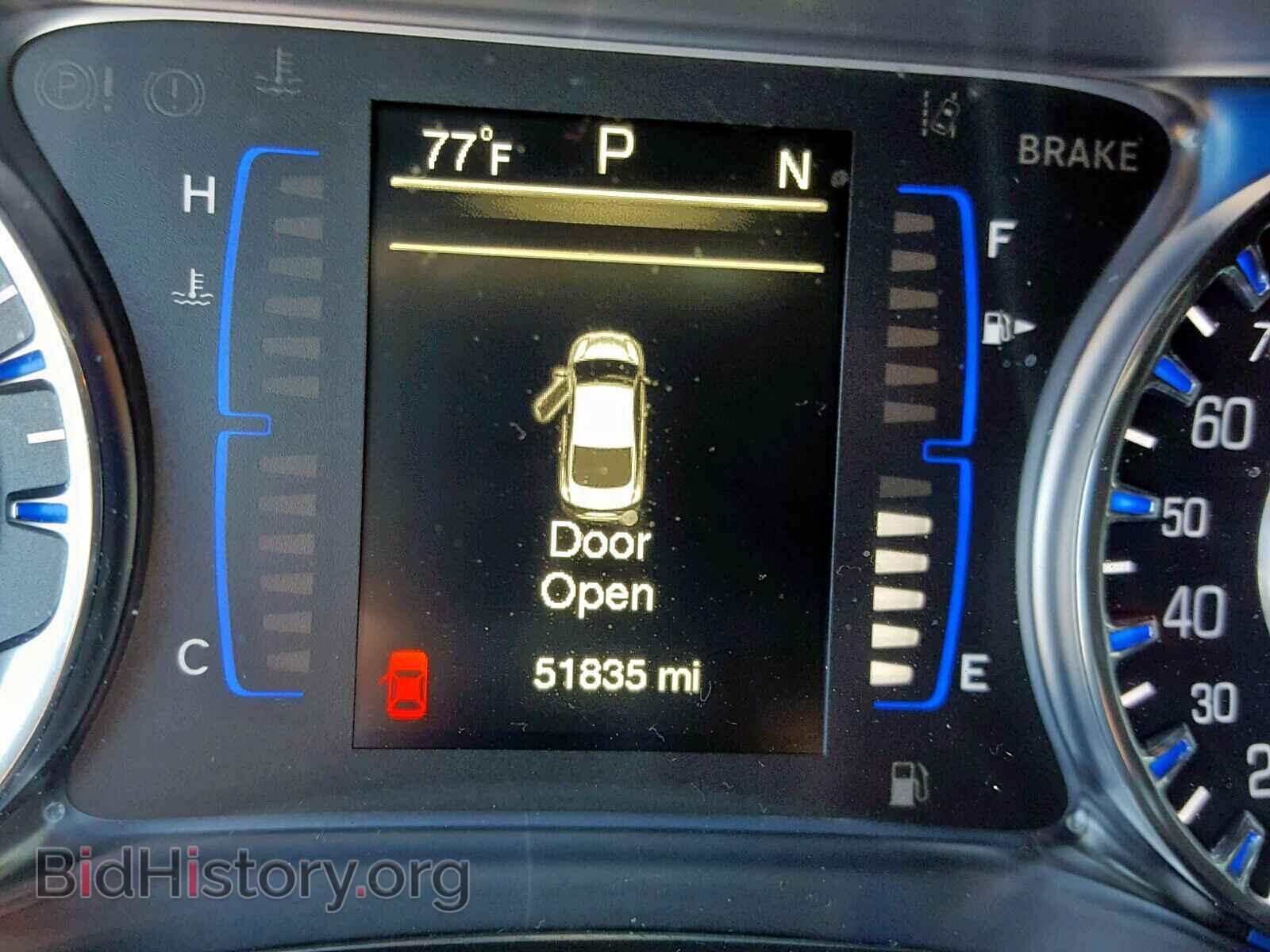 2016 CHRYSLER 200 - VIN: 1C3CCCAB6GN107836 - Фото 8