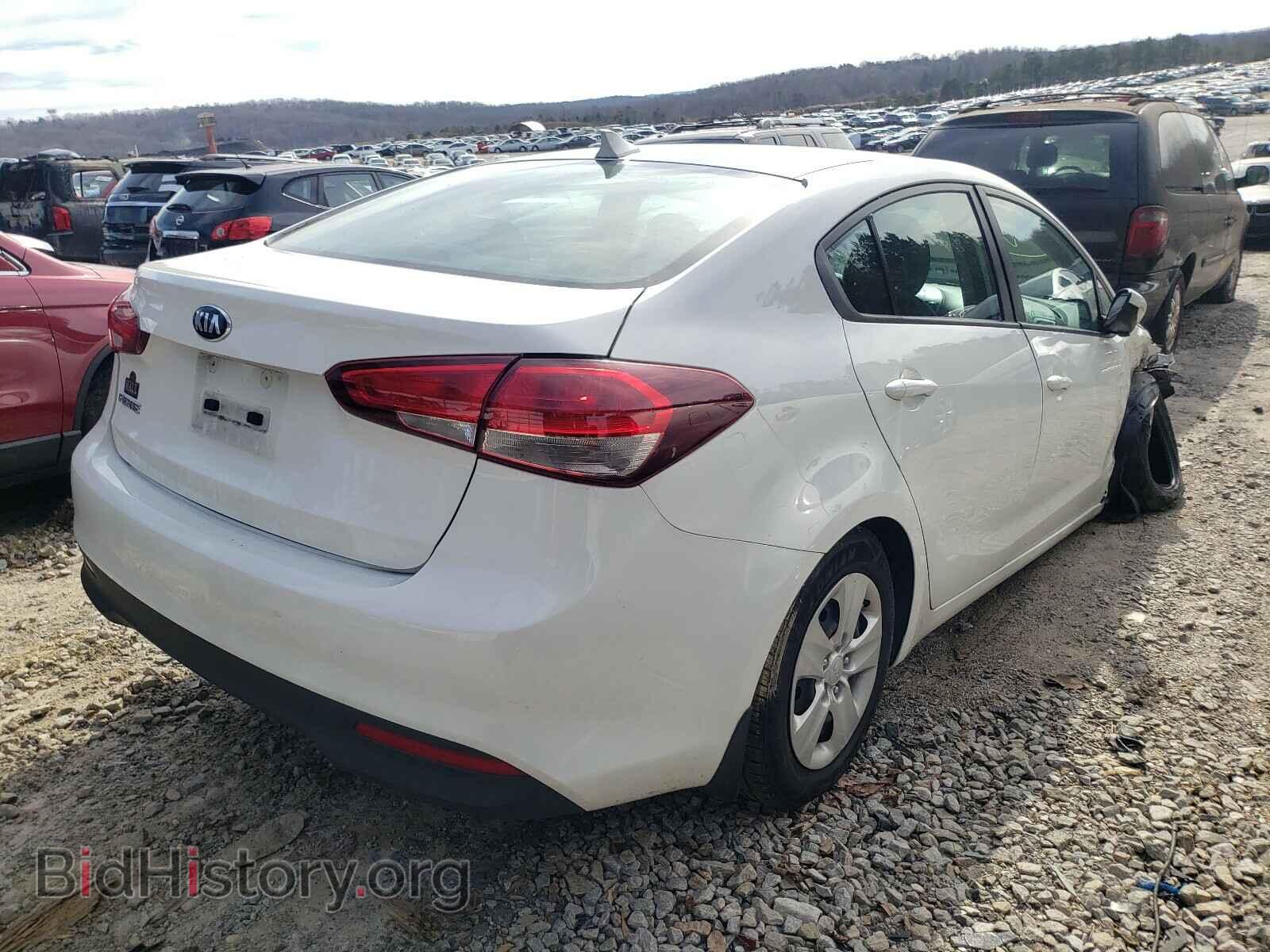2017 KIA FORTE - VIN: 3KPFK4A72HE067595 - Фото 4