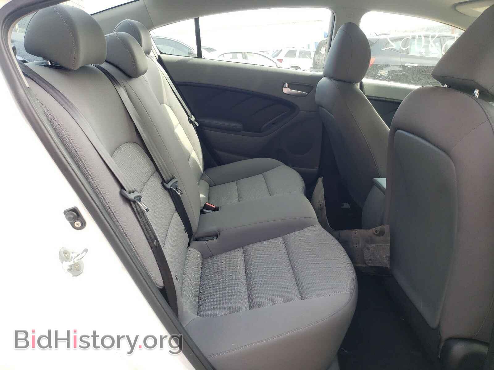 2017 KIA FORTE - VIN: 3KPFK4A72HE067595 - Фото 6
