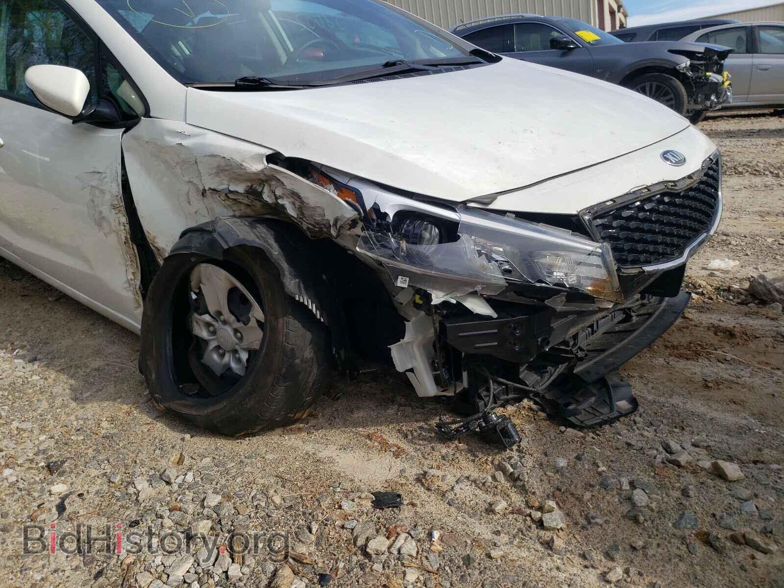 2017 KIA FORTE - VIN: 3KPFK4A72HE067595 - Фото 9