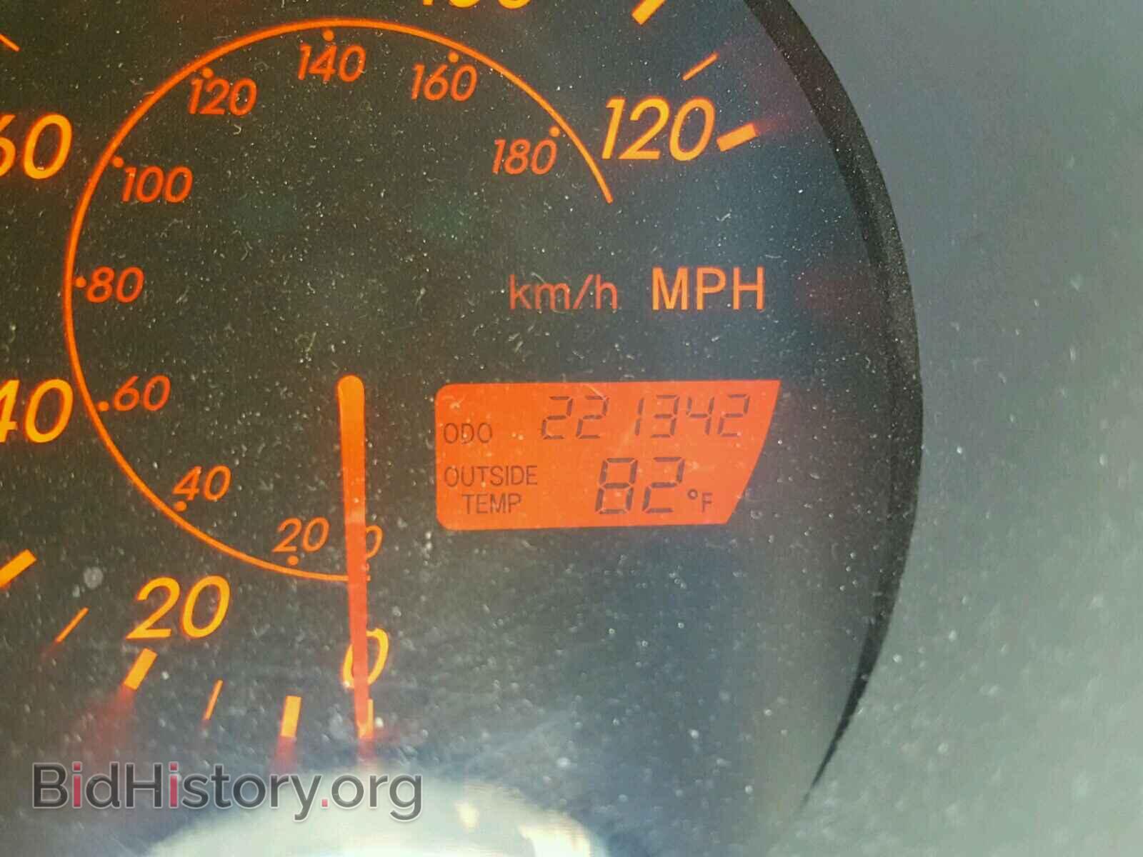 2003 TOYOTA COROLLA - VIN: 2T1KR32E73C056004 - Фото 8