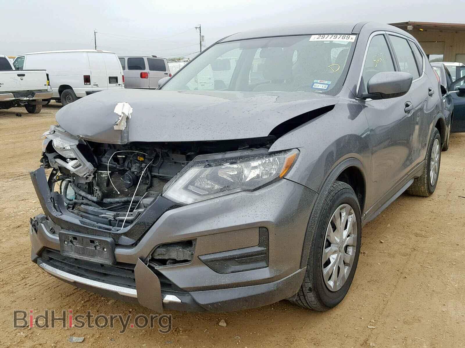 2017 NISSAN ROGUE S - VIN: KNMAT2MT2HP563307 - Фото 2