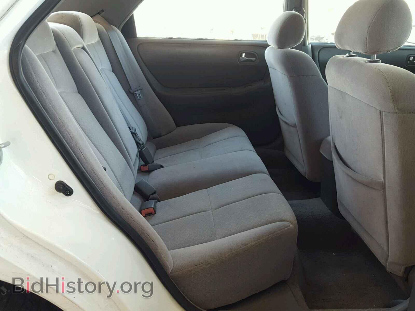 2000 MAZDA 626 - VIN: 1YVGF22C8Y5107838 - Фото 6