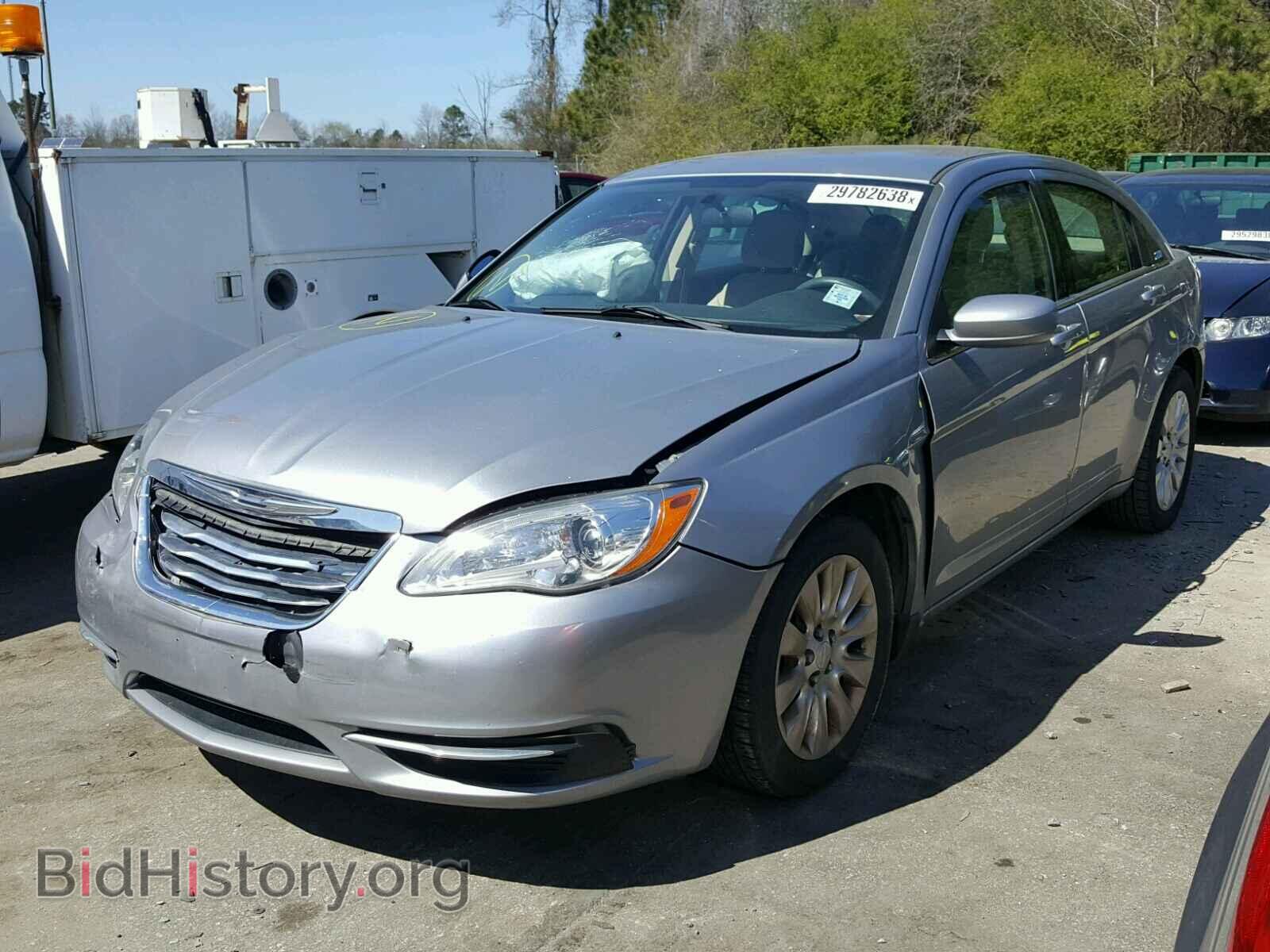 2013 CHRYSLER 200 - VIN: 1C3CCBAB3DN685981 - Фото 2