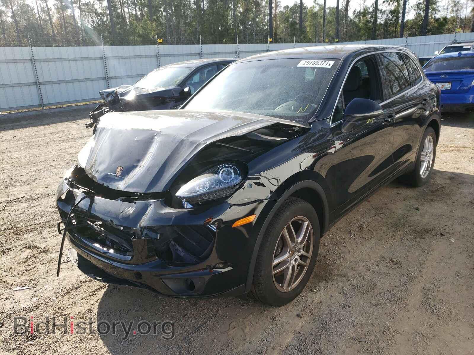 2016 PORSCHE CAYENNE - VIN: WP1AA2A28GLA04057 - Photo 2
