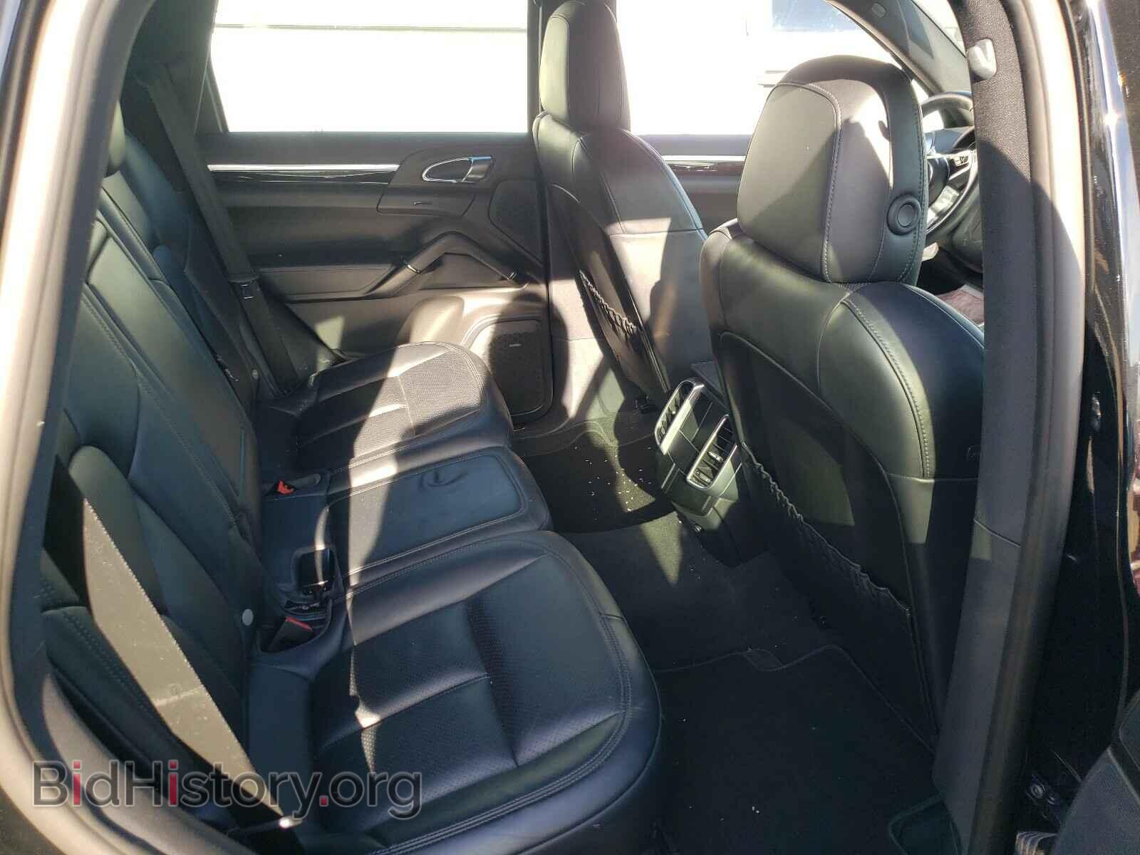 2016 PORSCHE CAYENNE - VIN: WP1AA2A28GLA04057 - Photo 6