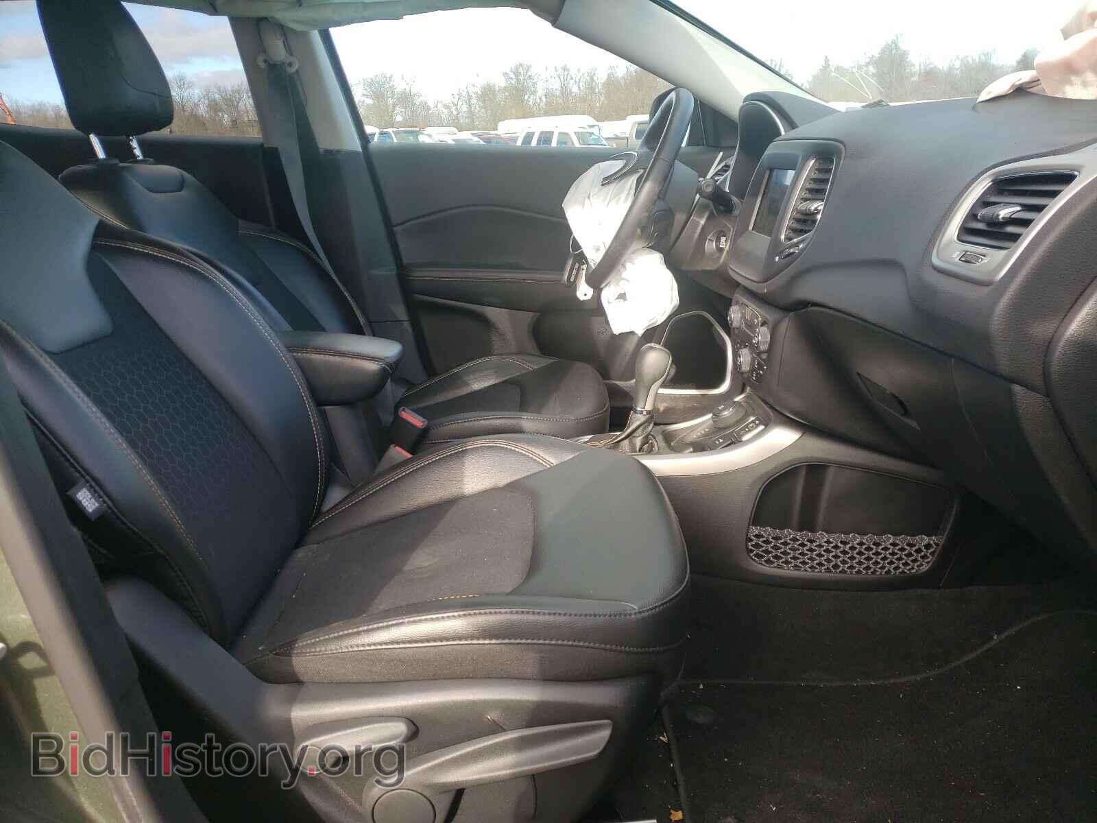 2019 JEEP COMPASS - VIN: 3C4NJDBB6KT690349 - Фото 5