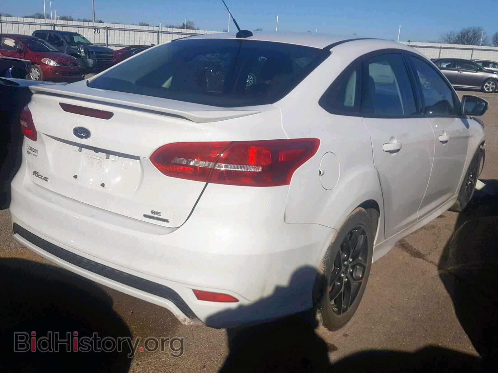 2016 FORD FOCUS SE - VIN: 1FADP3F24GL251643 - Фото 4