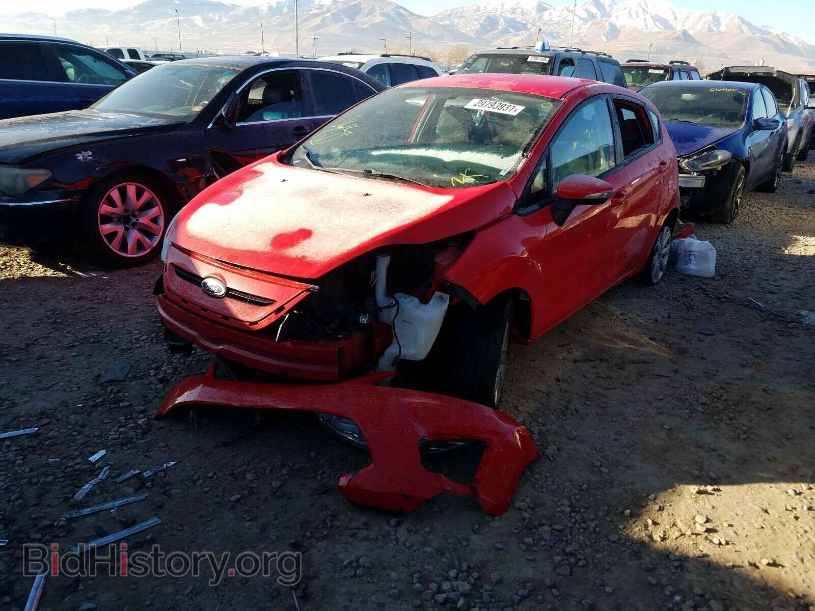 2013 FORD FIESTA - VIN: 3FADP4EJ4DM120141 - Фото 2
