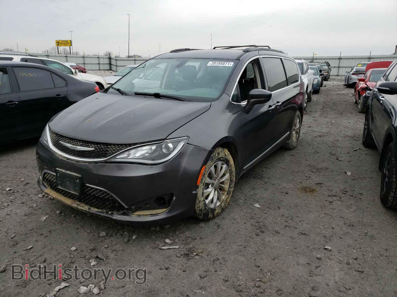 2017 CHRYSLER PACIFICA - VIN: 2C4RC1BG4HR720613 - Photo 2