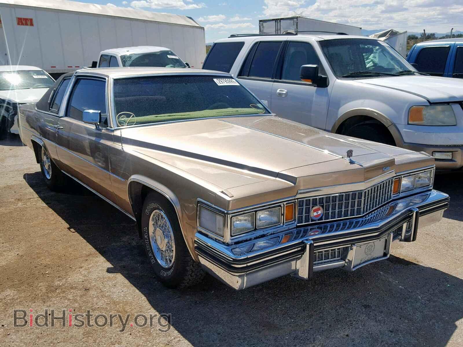Фотография  - CADILLAC DEVILLE 1978