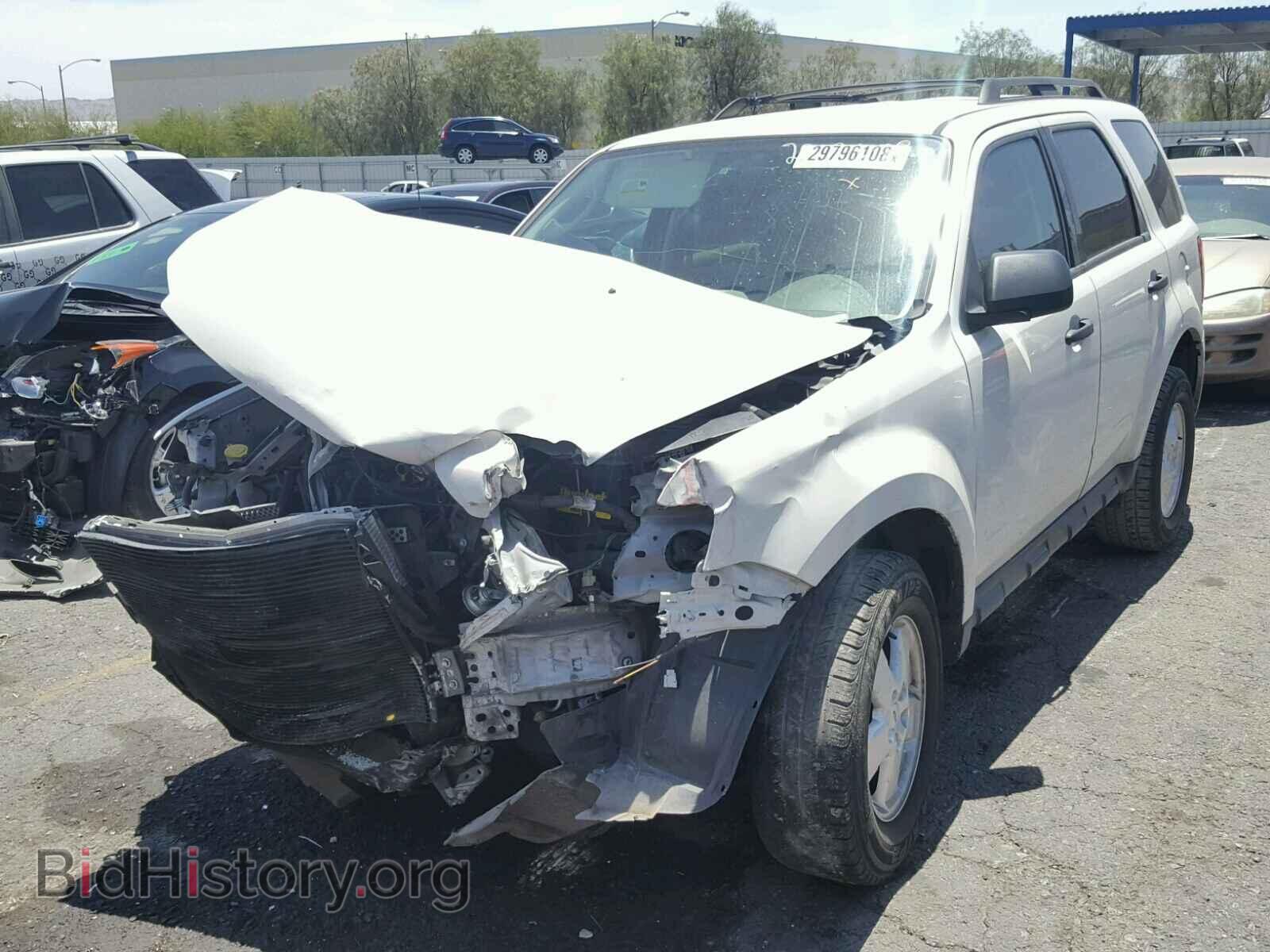 2011 FORD ESCAPE - VIN: B34840 - Photo 2