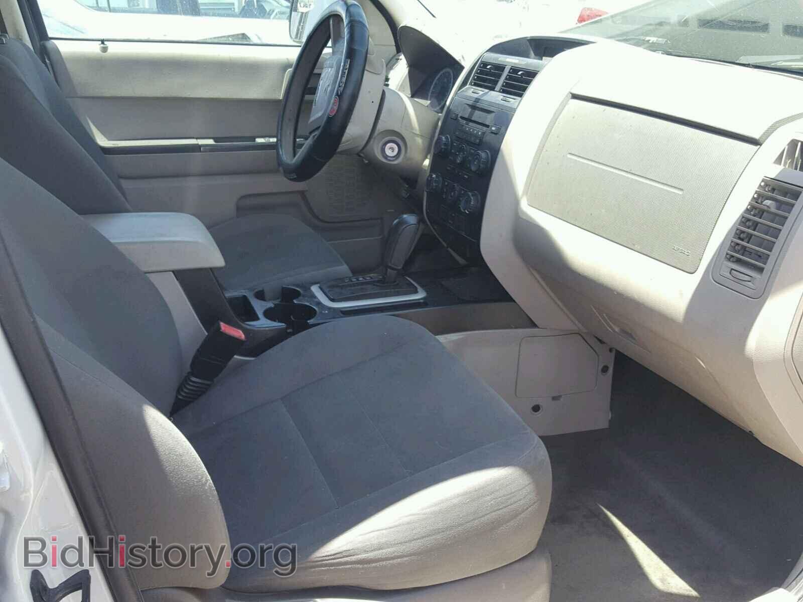 2011 FORD ESCAPE - VIN: B34840 - Photo 5