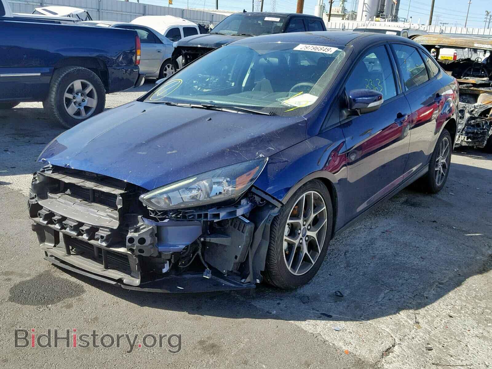 2017 FORD FOCUS - VIN: 1FADP3H28HL219700 - Photo 2