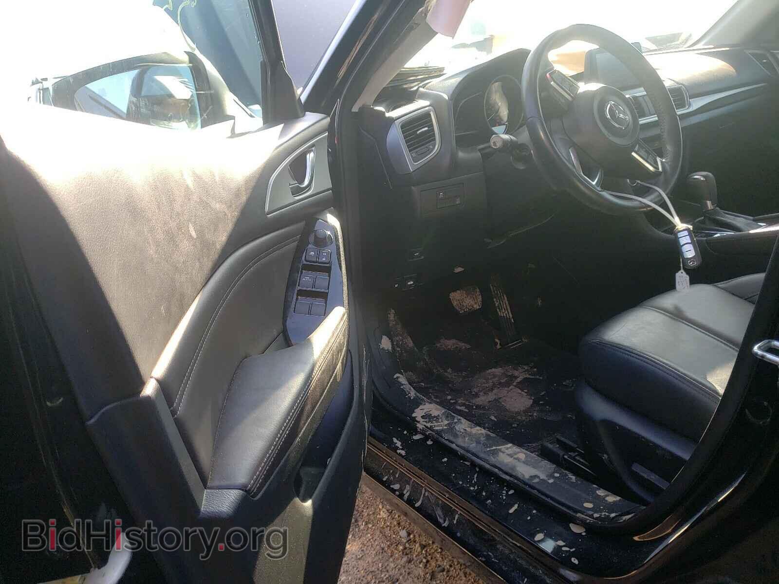 2018 MAZDA 3 - VIN: 3MZBN1V31JM169491 - Фото 9