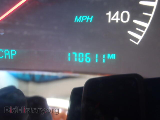 2000 CADILLAC DEVILLE - VIN: 1G6KF5797YU299826 - Photo 8