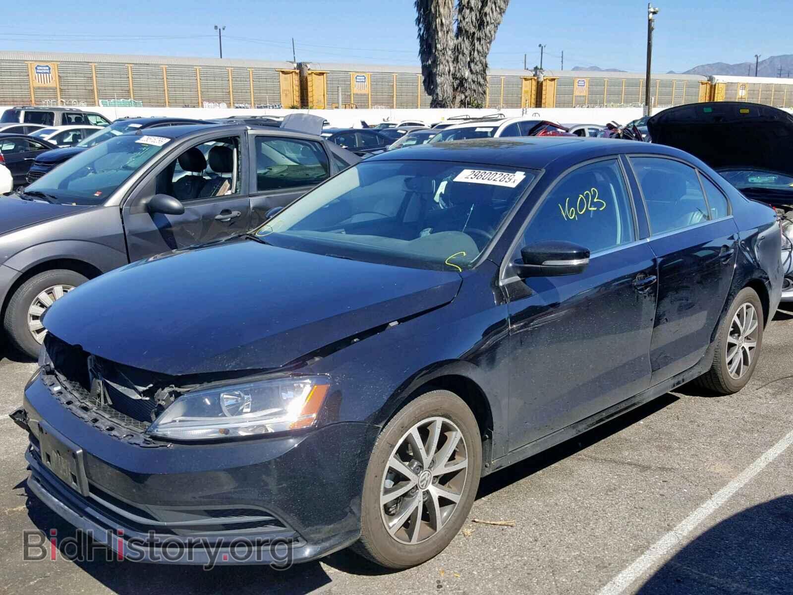 2017 VOLKSWAGEN JETTA - VIN: 3VWDB7AJ3HM365645 - Фото 2