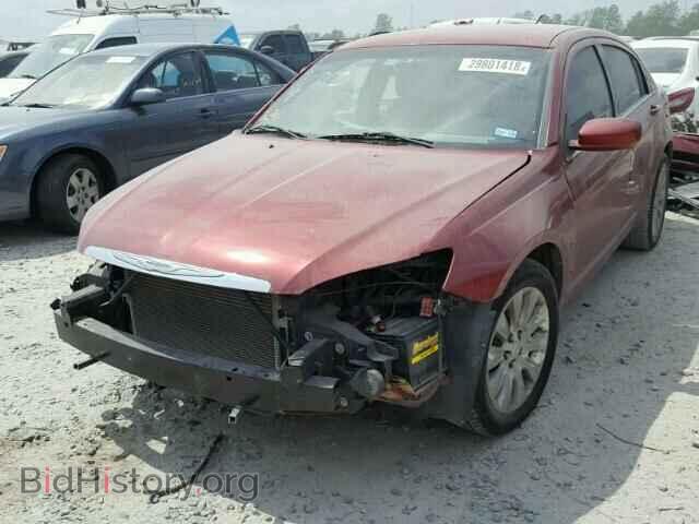 2013 CHRYSLER 200 - VIN: 1C3CCBAG2DN736236 - Фото 2