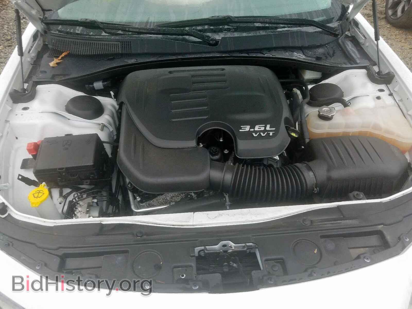 2019 CHRYSLER 300 - VIN: 2C3CCAAG5KH577681 - Фото 7