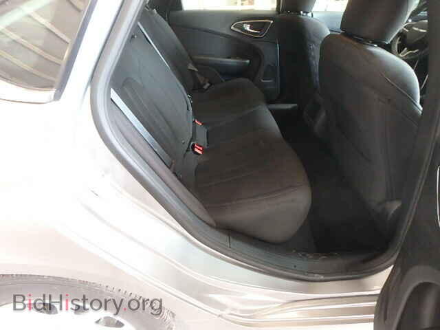 2015 CHRYSLER 200 - VIN: 1C3CCCAB6FN702460 - Фото 6